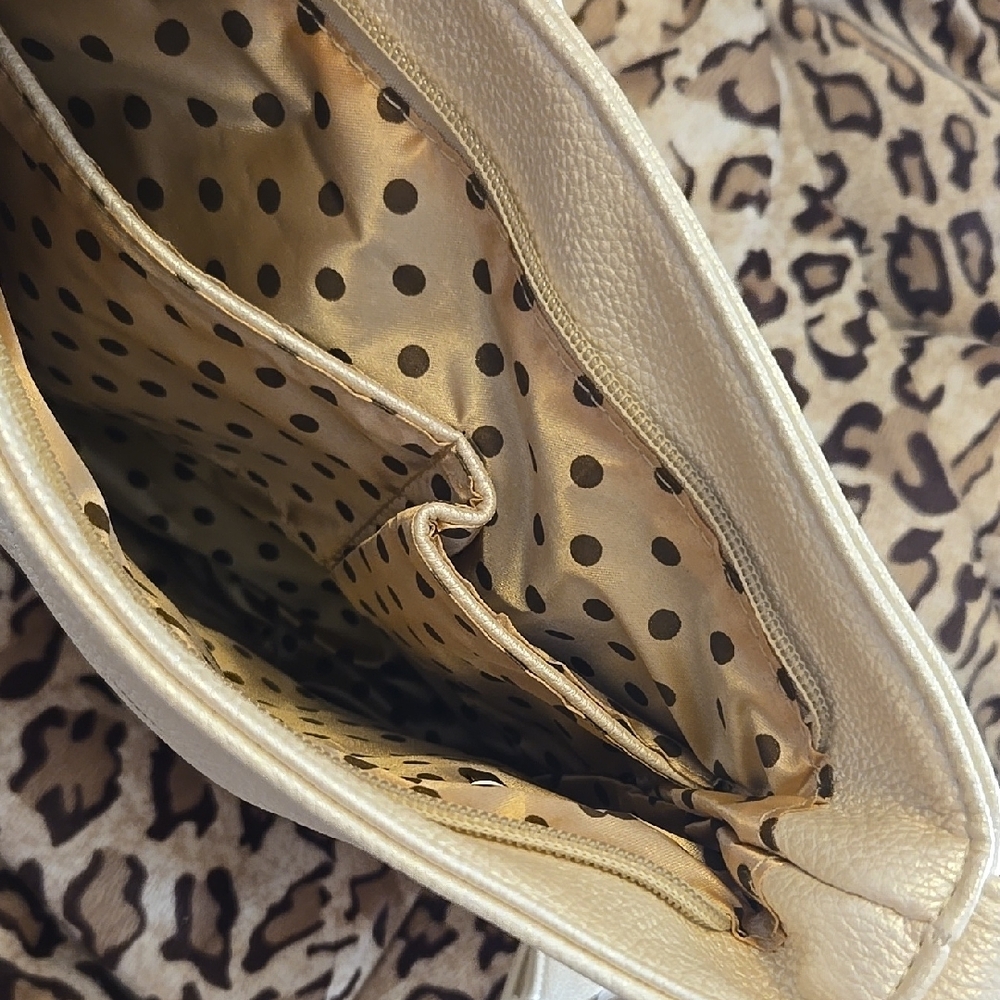 Elegant Cream Studded Crossbody Bag - Picture 4 of 4